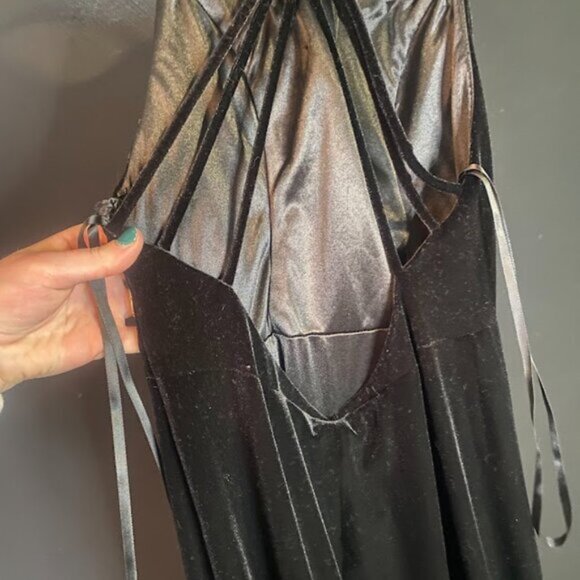 Alyce Black Velvet High Neck Open Back Floor Length Evening Gown - Picture 5 of 6